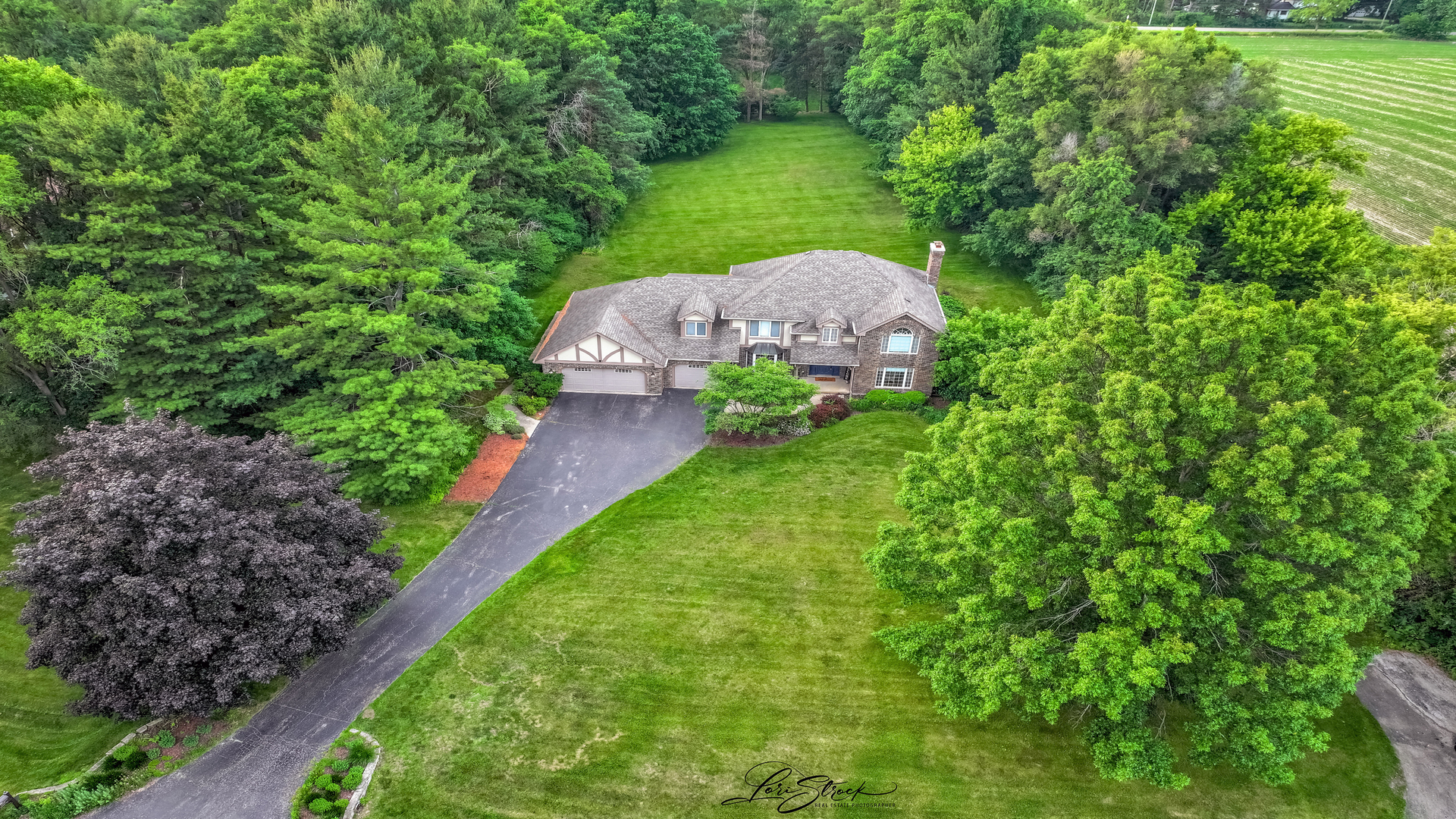 40W272 Waterford Lane, St. Charles, IL 60175