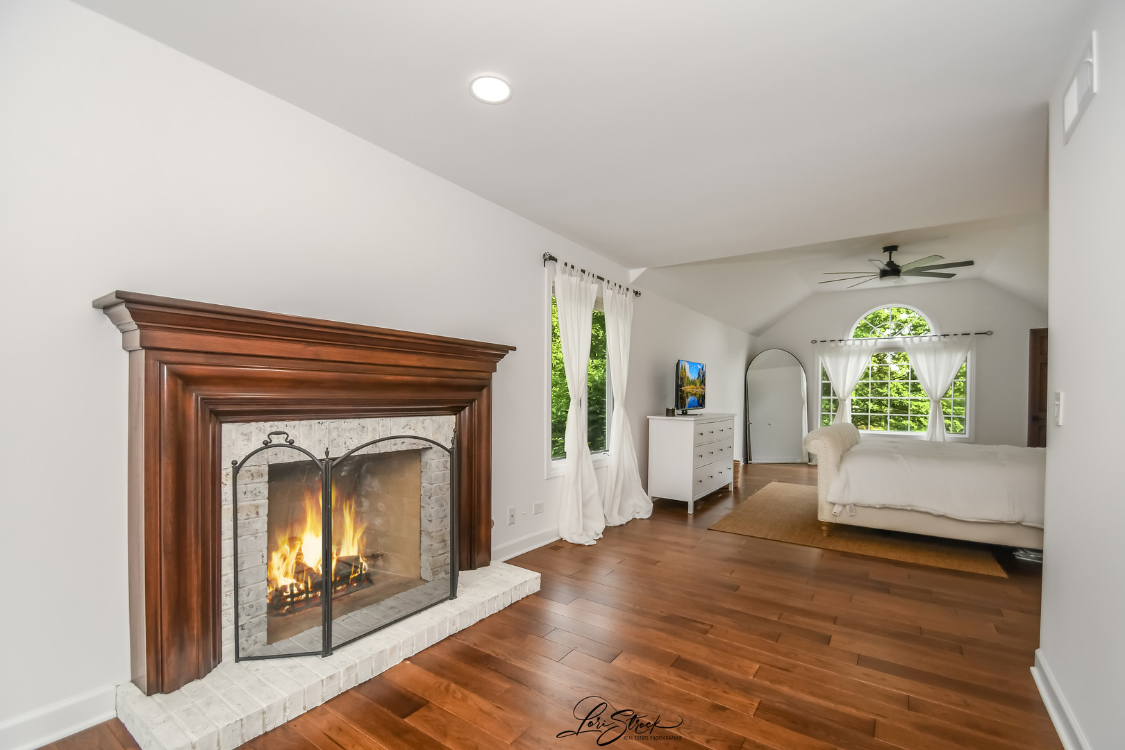 40W272 Waterford Lane, St. Charles, IL 60175