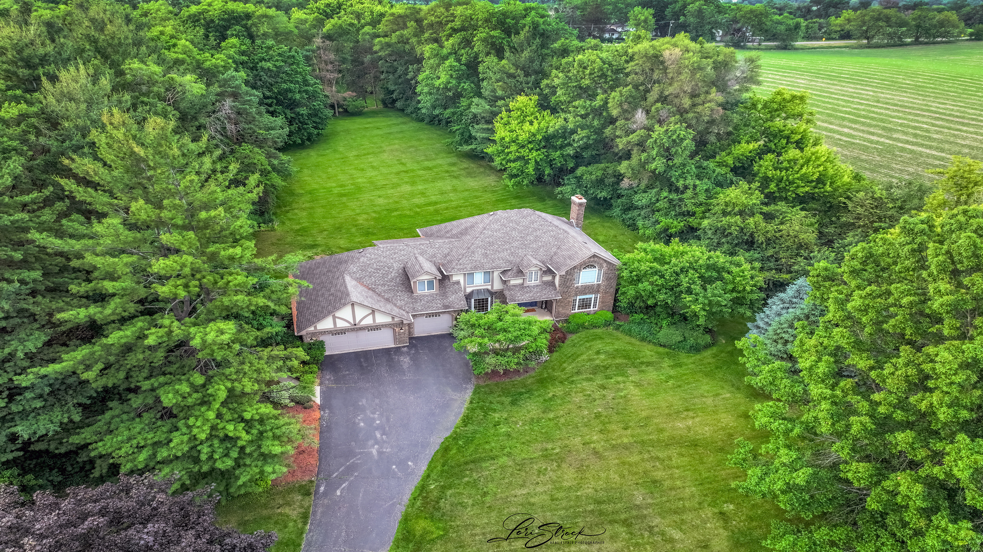40W272 Waterford Lane, St. Charles, IL 60175
