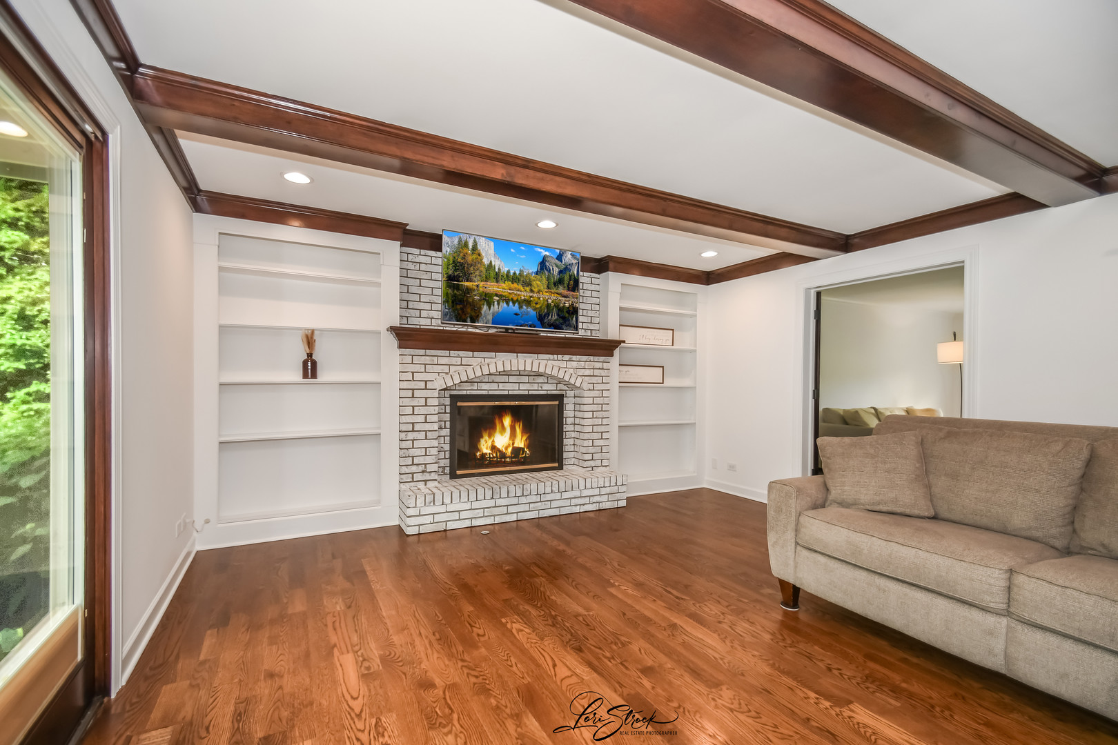 40W272 Waterford Lane, St. Charles, IL 60175