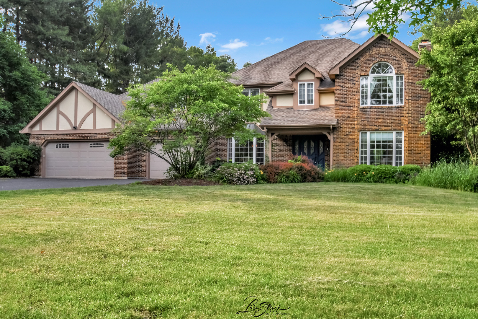 40W272 Waterford Lane, St. Charles, IL 60175