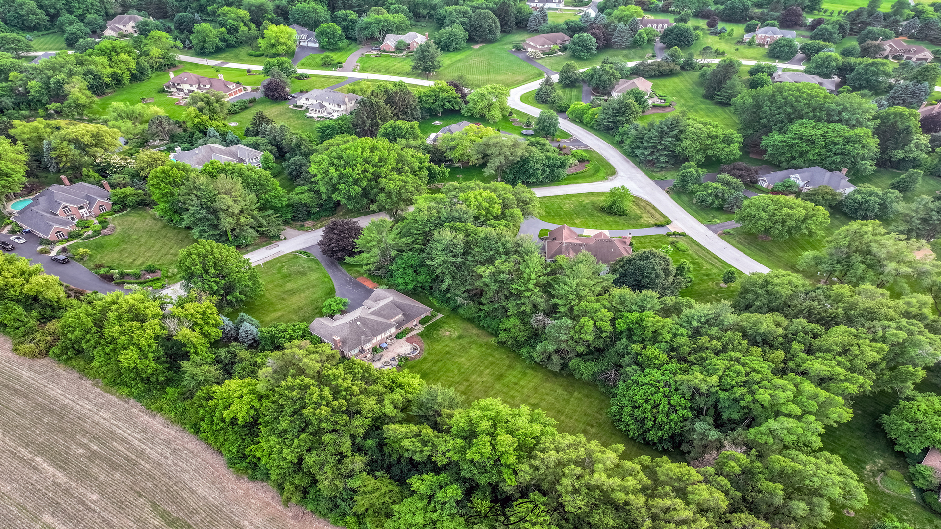 40W272 Waterford Lane, St. Charles, IL 60175