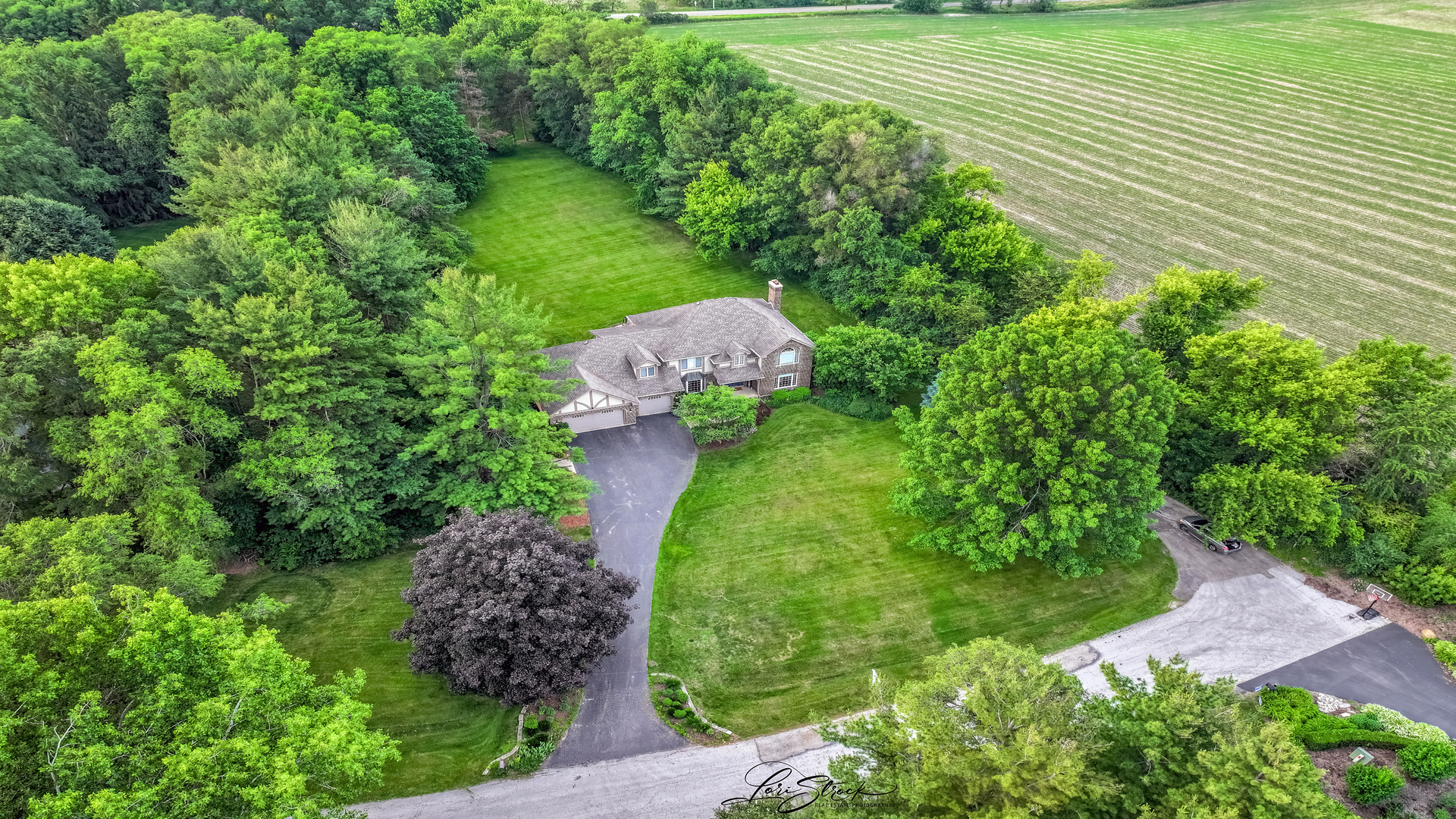40W272 Waterford Lane, St. Charles, IL 60175