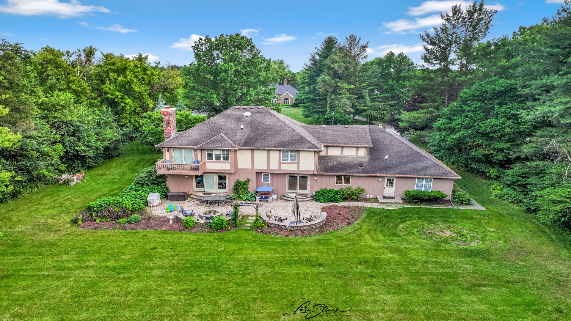 40W272 Waterford Lane, St. Charles, IL 60175