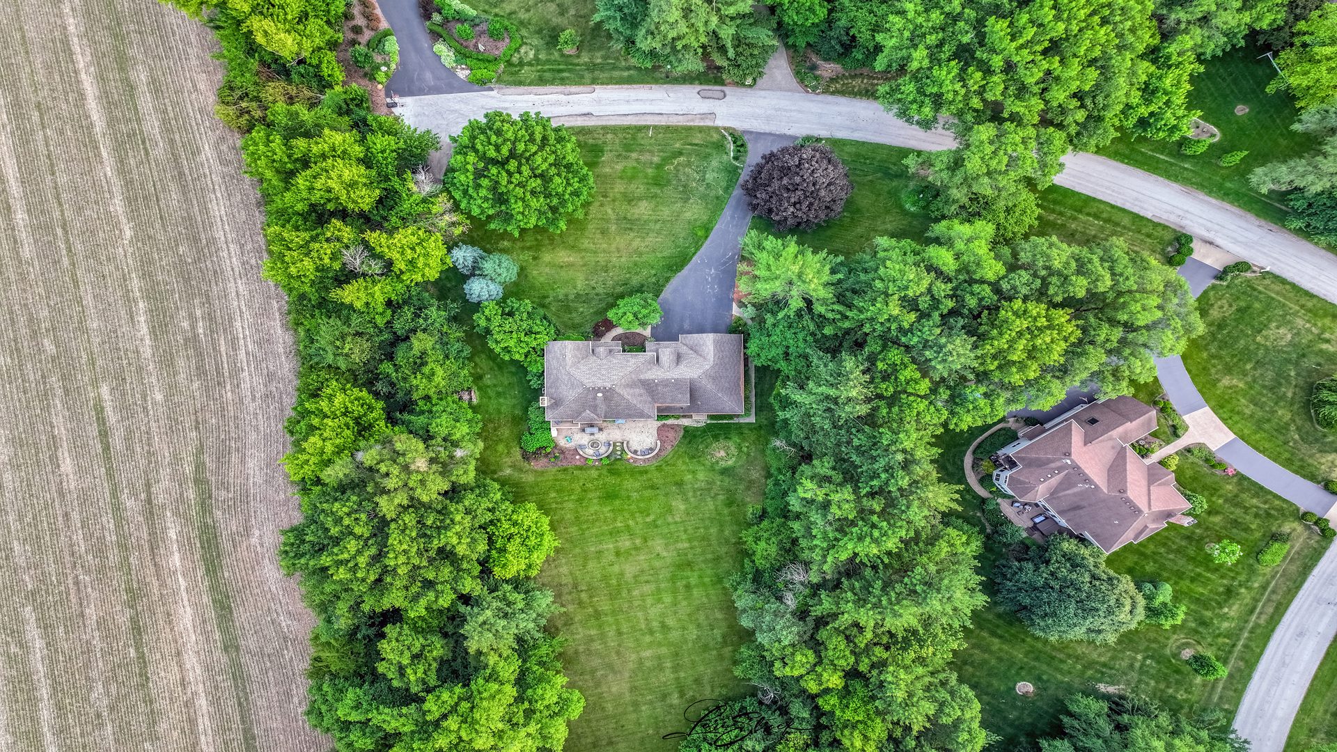 40W272 Waterford Lane, St. Charles, IL 60175