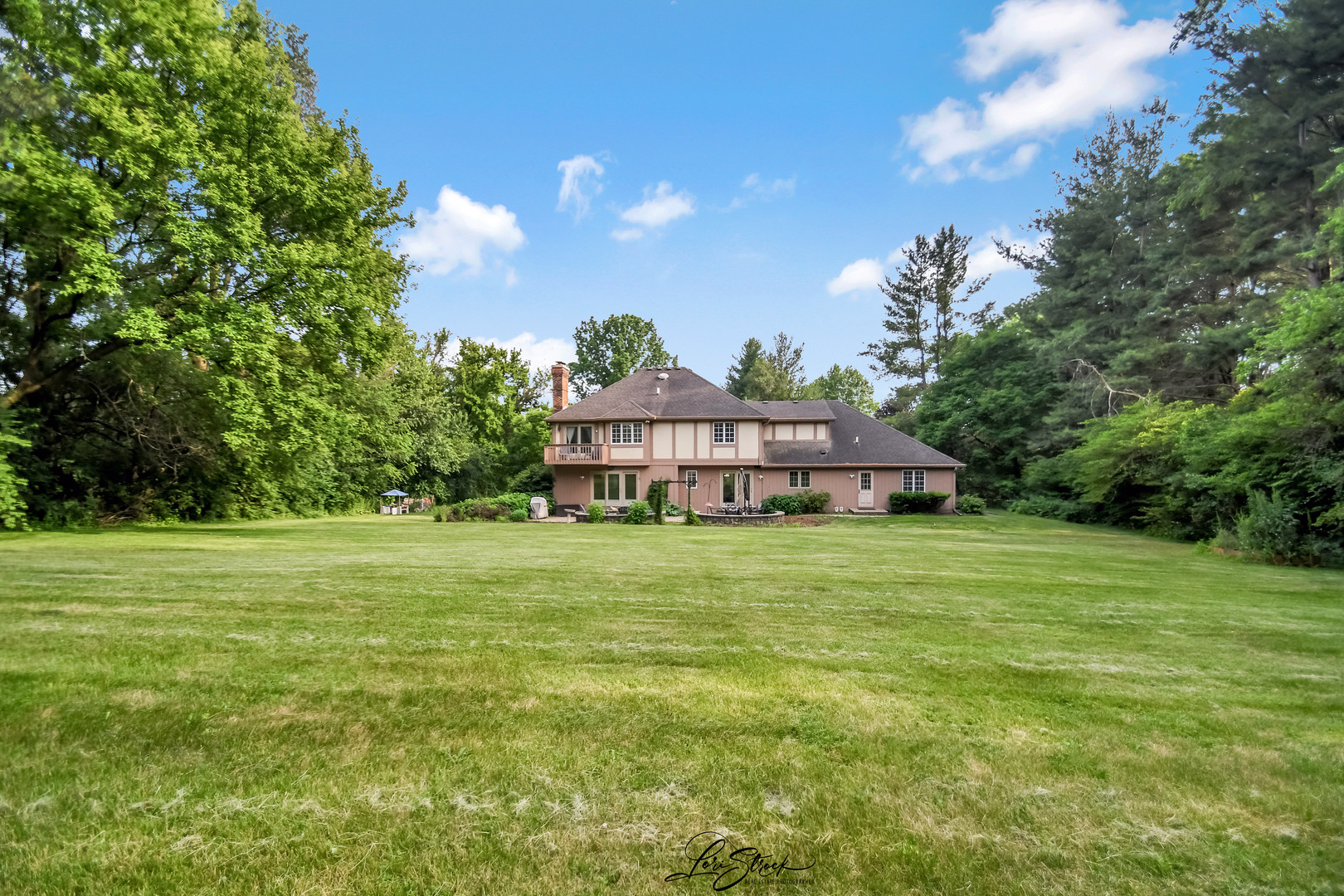 40W272 Waterford Lane, St. Charles, IL 60175