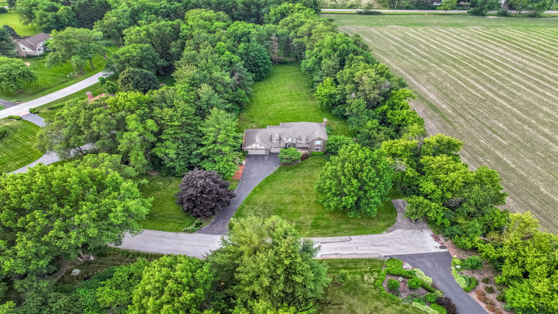 40W272 Waterford Lane, St. Charles, IL 60175