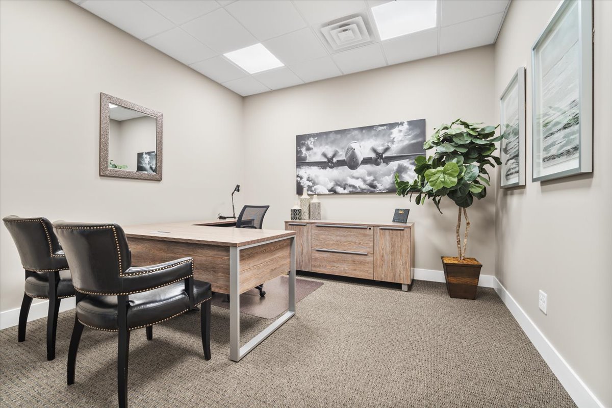 2405 E Washington Street, Bloomington, IL 61704