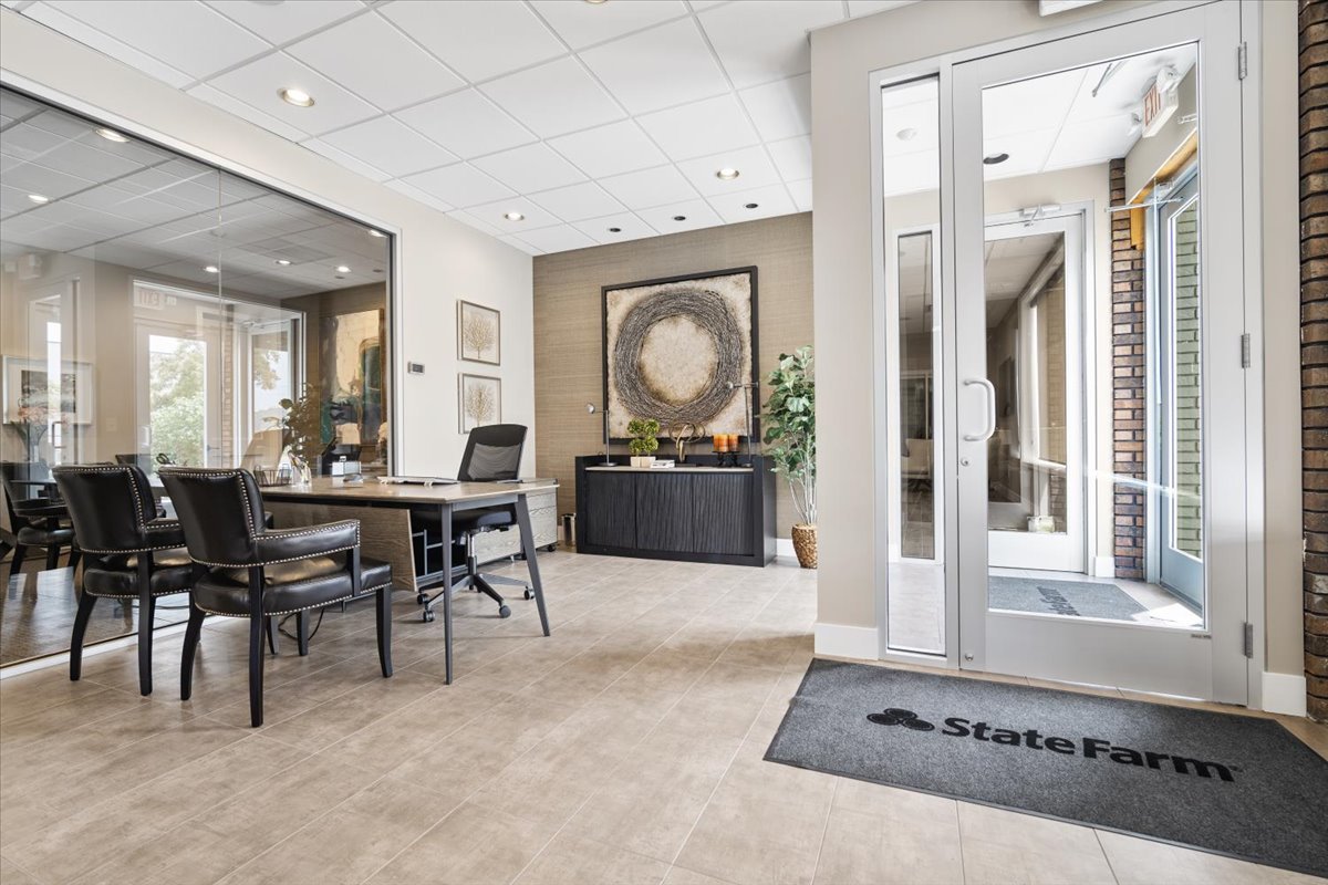 2405 E Washington Street, Bloomington, IL 61704