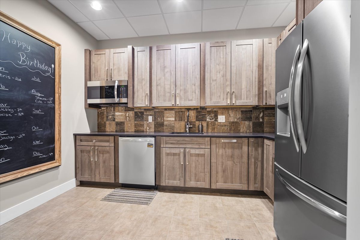 2405 E Washington Street, Bloomington, IL 61704