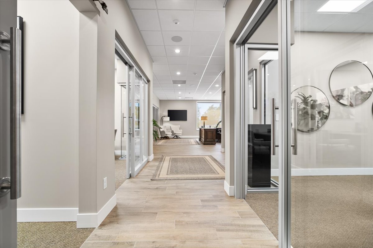 2405 E Washington Street, Bloomington, IL 61704