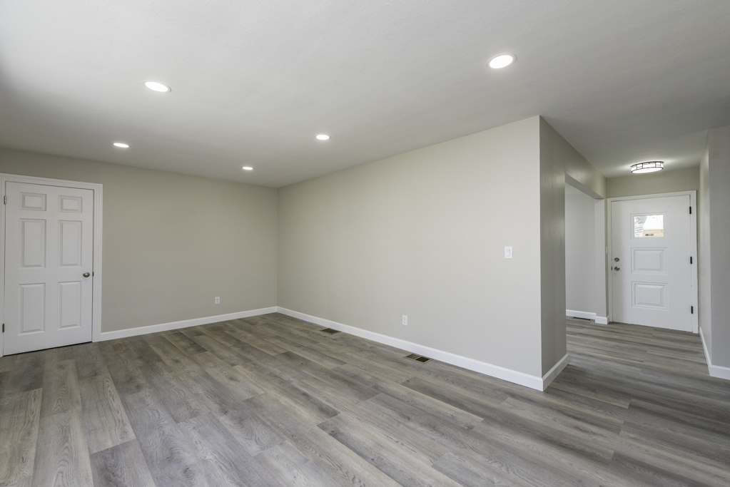 10132 W Ford Avenue, Beach Park, IL 60099