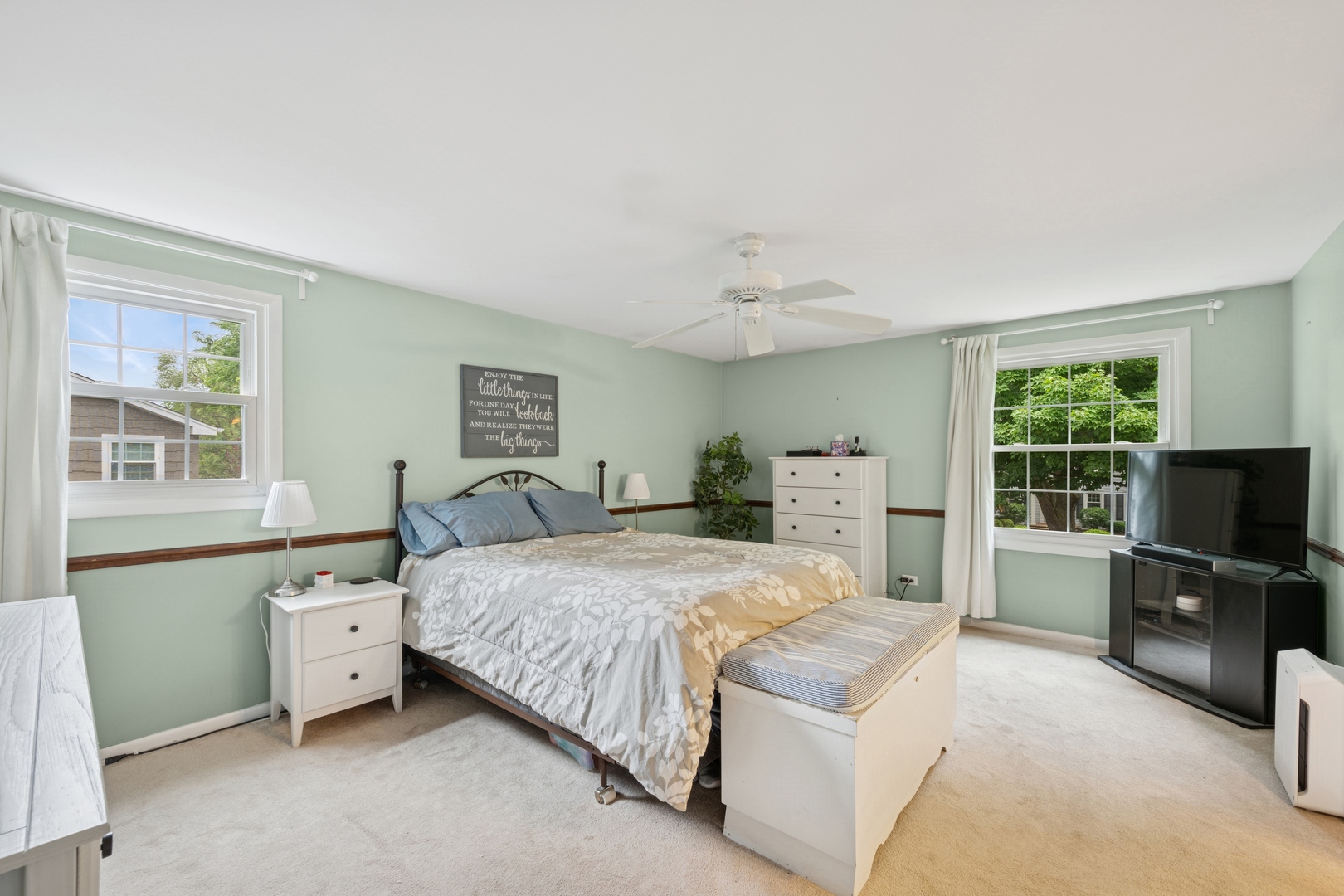 961 N Arrowhead Drive, Palatine, IL 60074