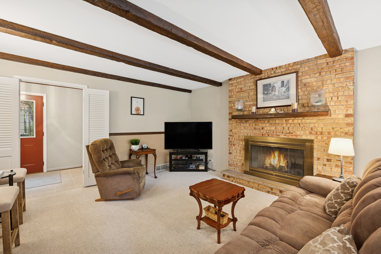 961 N Arrowhead Drive, Palatine, IL 60074