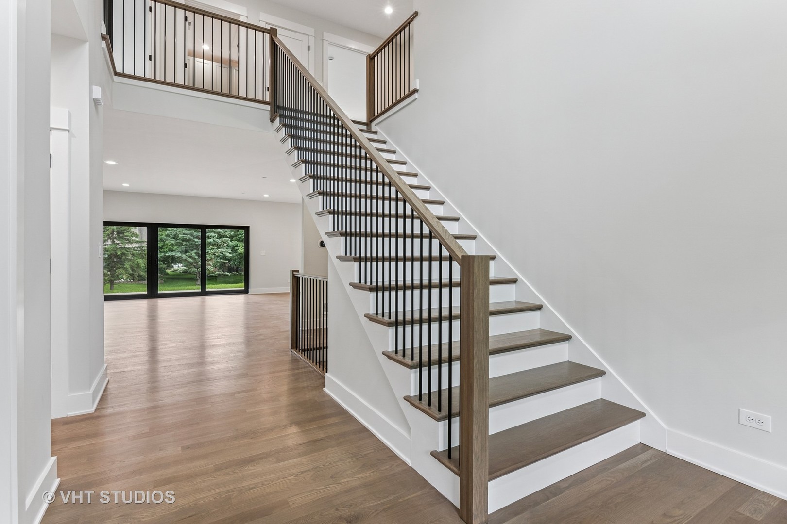 1527 N Louise Lane, Palatine, IL 60067