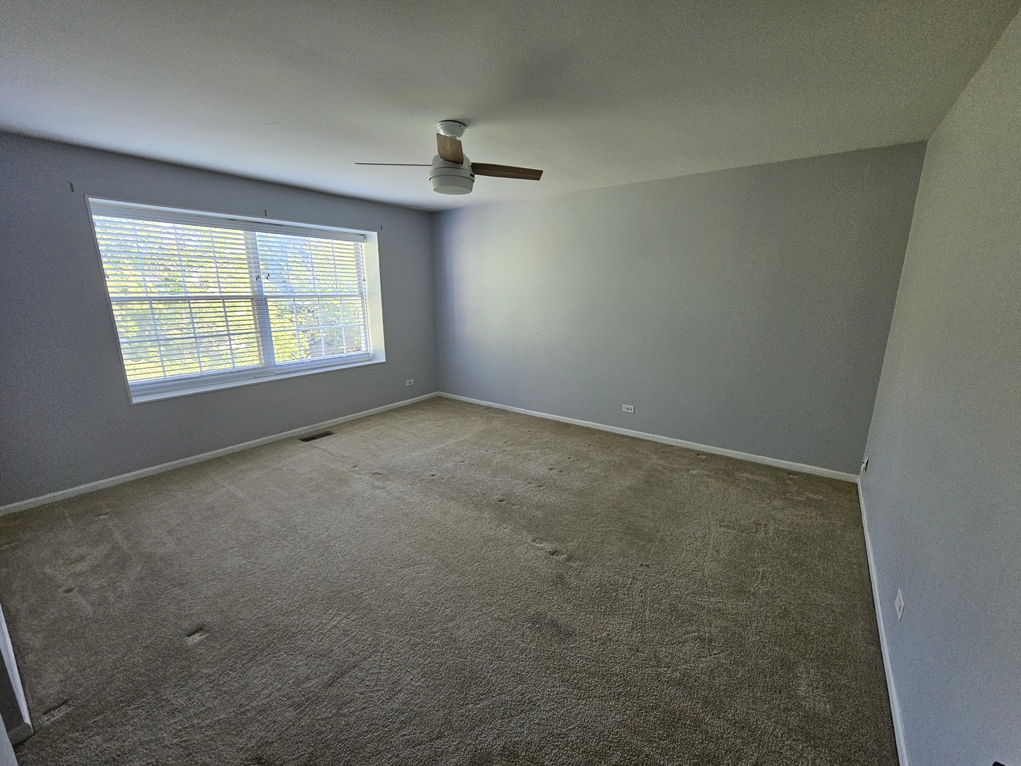3238 Gresham Lane, Aurora, IL 60504