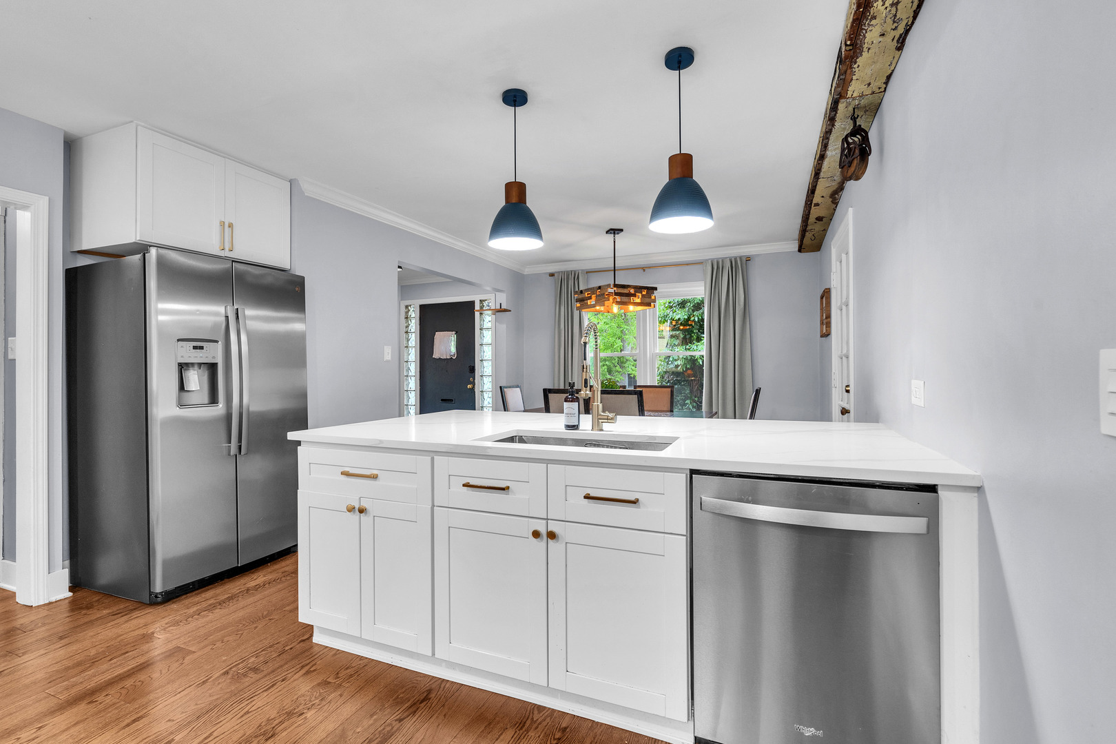 10033 S Prospect Avenue, Chicago, IL 60643