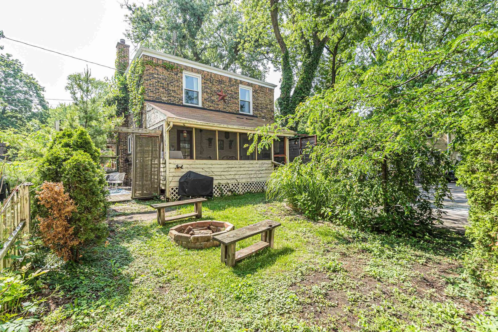 10033 S Prospect Avenue, Chicago, IL 60643
