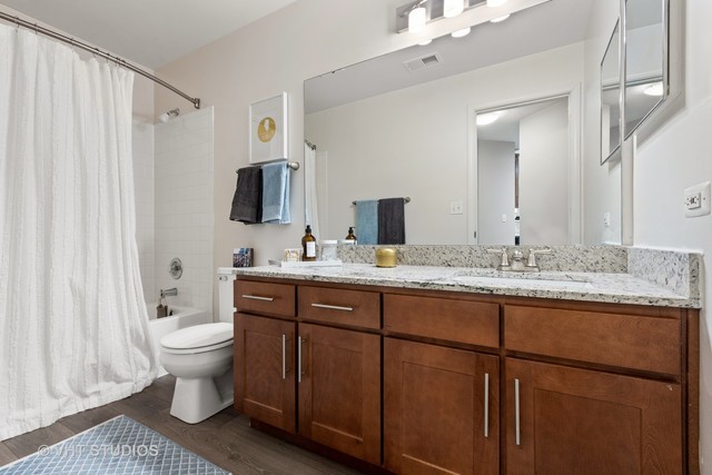 22 Burberry Circle #315, Schaumburg, IL 60173