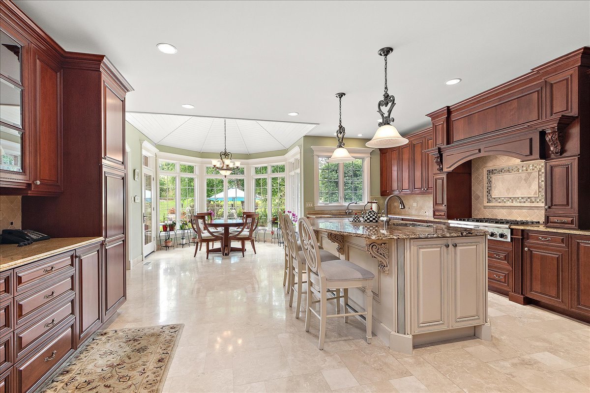 19909 Foxborough Drive, Mokena, IL 60448