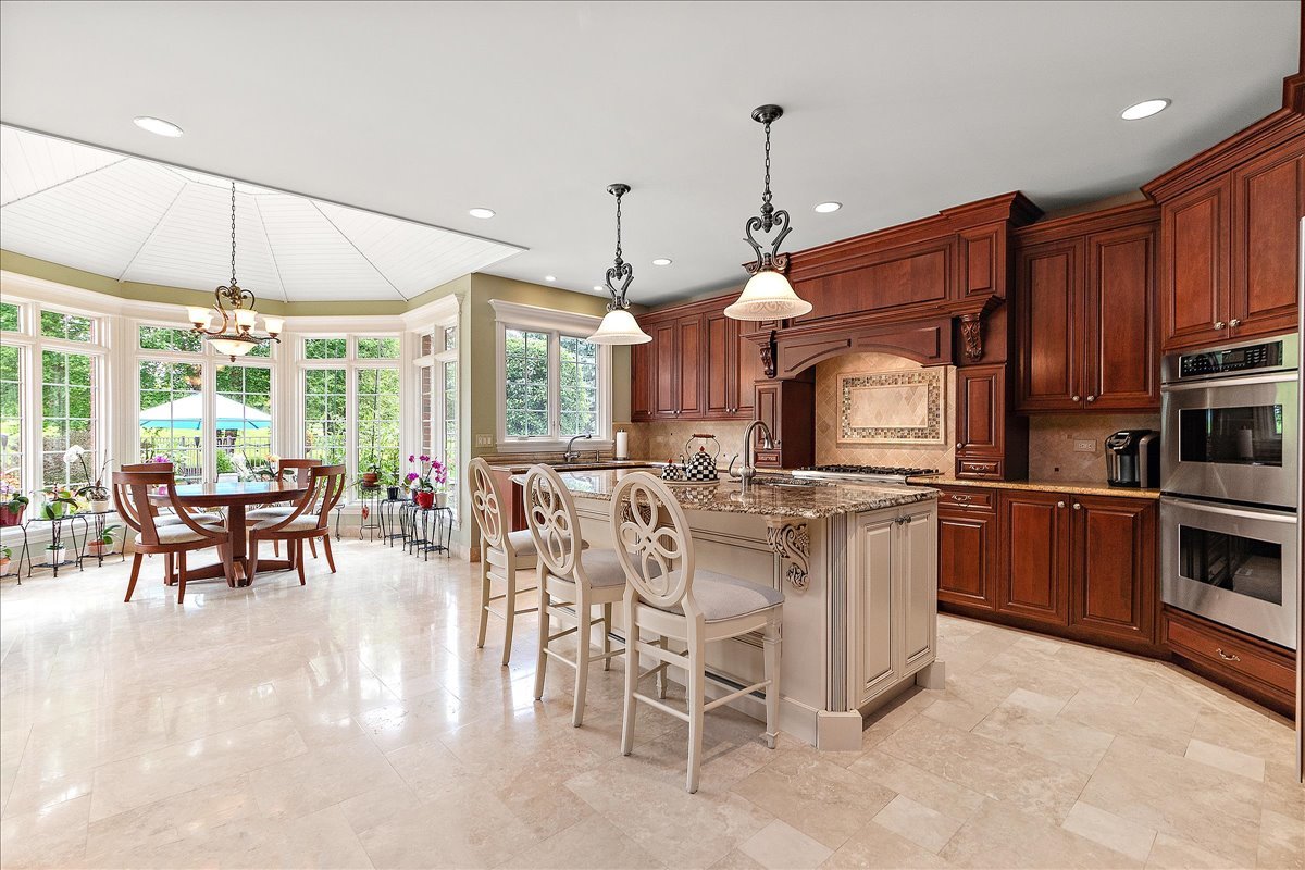 19909 Foxborough Drive, Mokena, IL 60448
