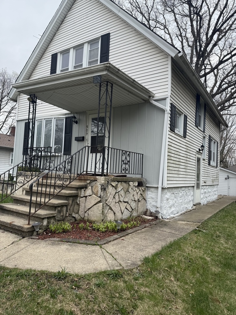 509 S May Street, Joliet, IL 60436