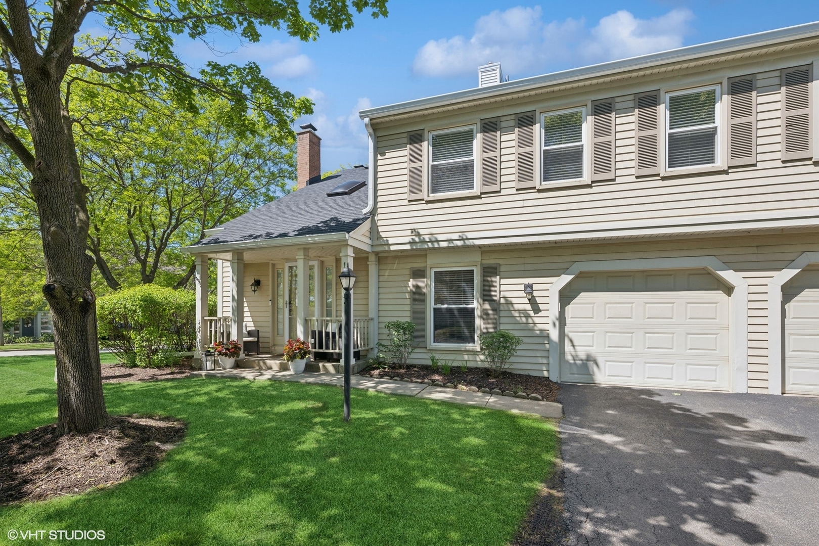 109 College Crossing, Rolling Meadows, IL 60008