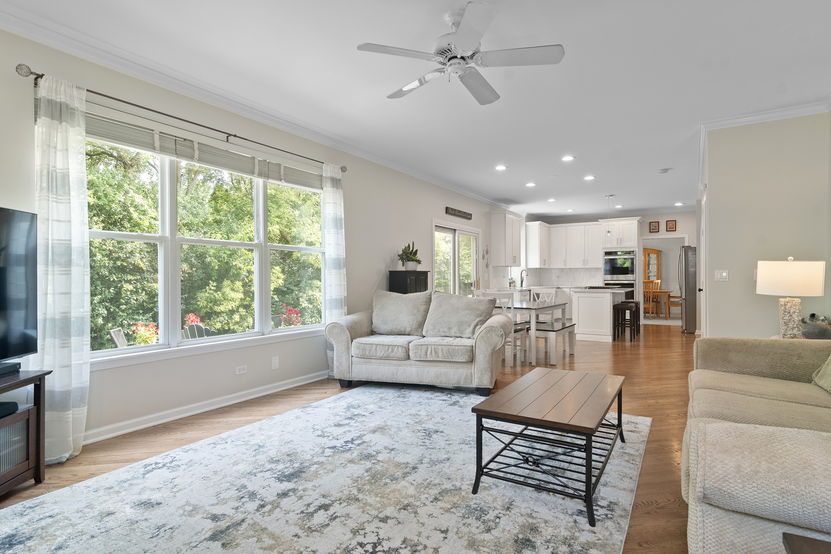 1342 N Wellington Court, Palatine, IL 60067