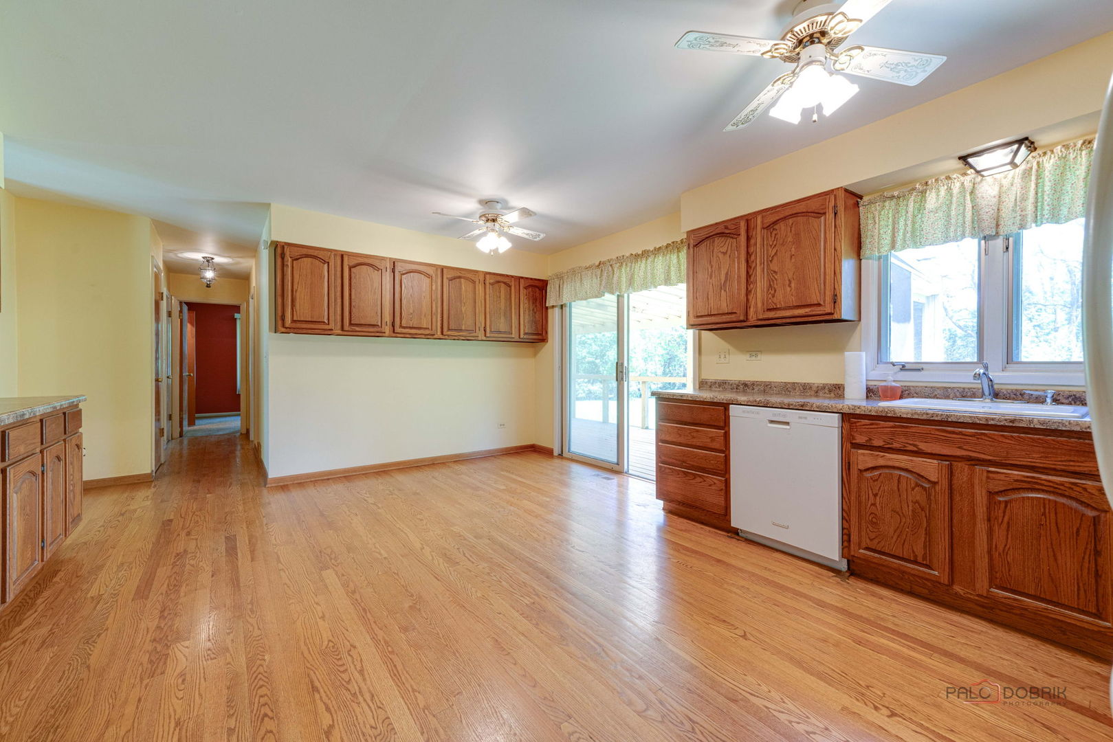 26709 N Cherrywood Lane, Wauconda, IL 60084