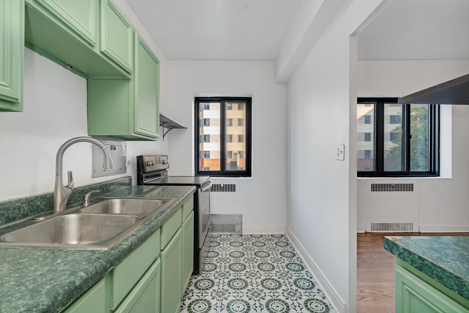 5040 N Marine Drive #D3, Chicago, IL 60640