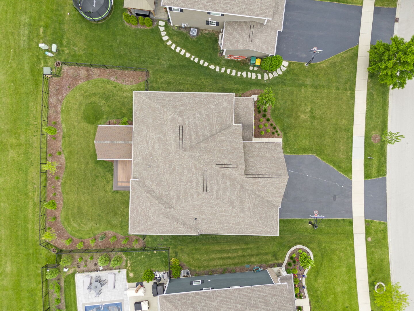 13819 Amelia Drive, Lemont, IL 60439