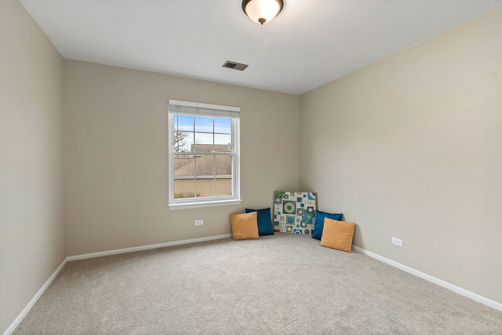 218 Deerpath Court #B2, Schaumburg, IL 60193