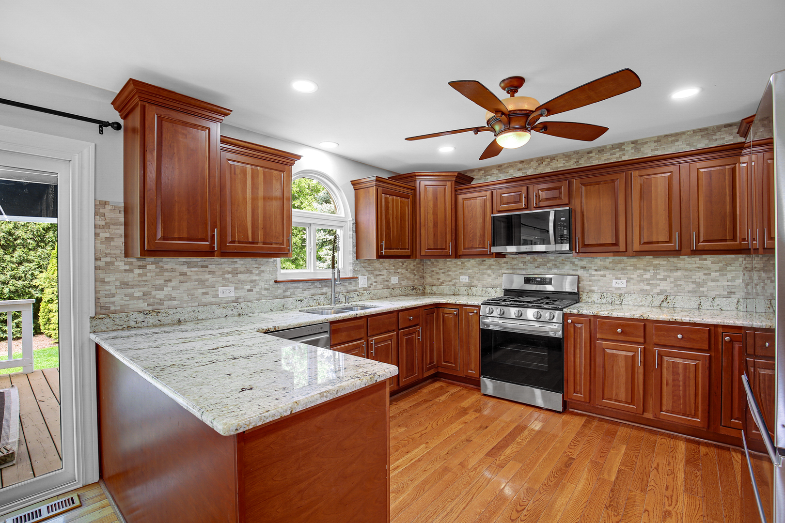 22250 Heritage Drive, Frankfort, IL 60423