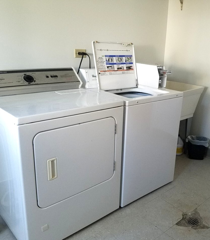 8149 Ogden Avenue #2N, Lyons, IL 60534