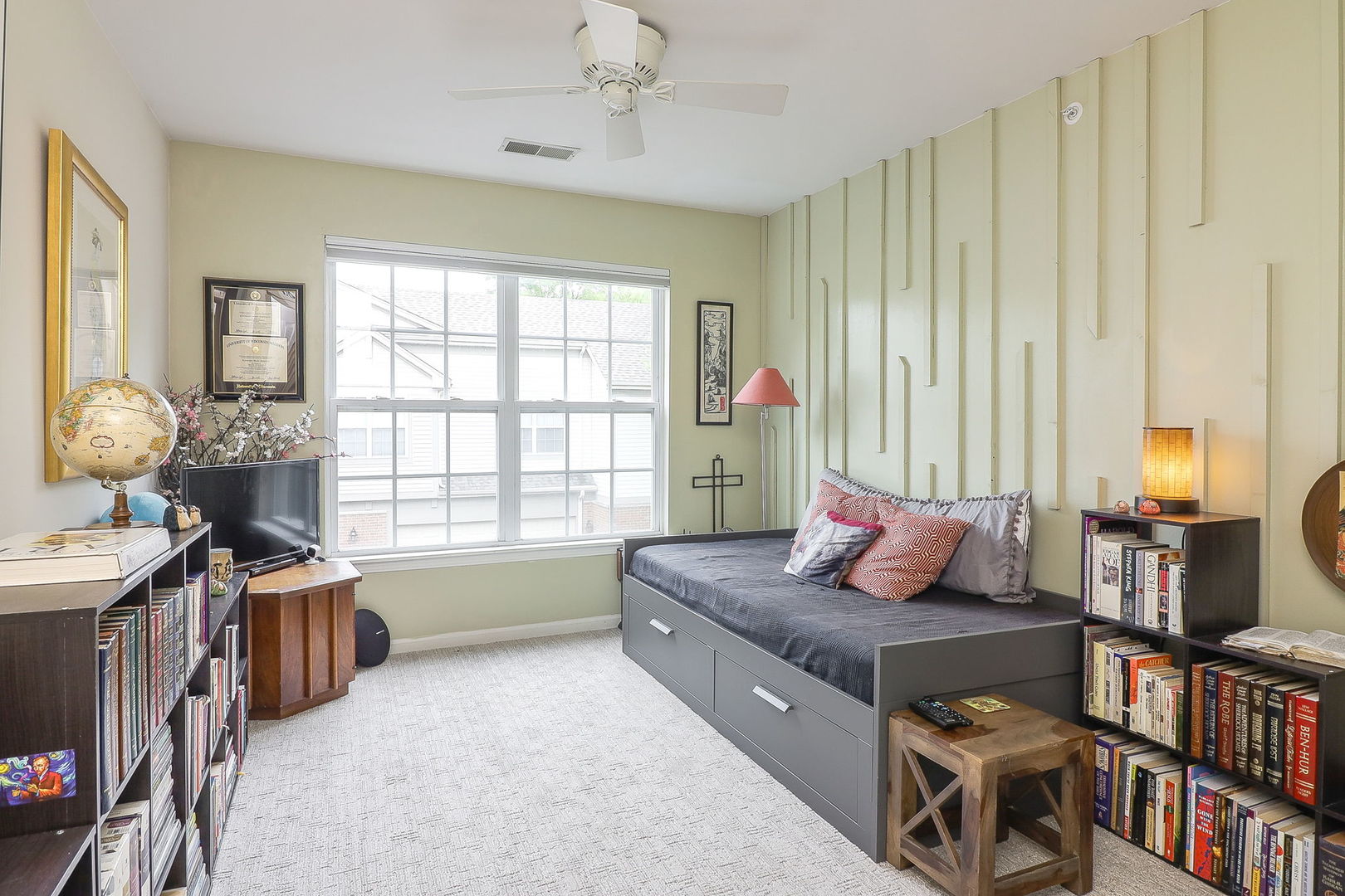 2276 Vanderbilt Drive #2276, Geneva, IL 60134