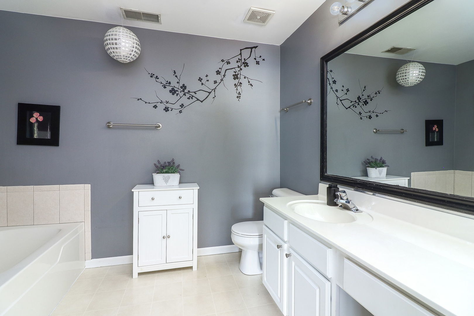 2276 Vanderbilt Drive #2276, Geneva, IL 60134