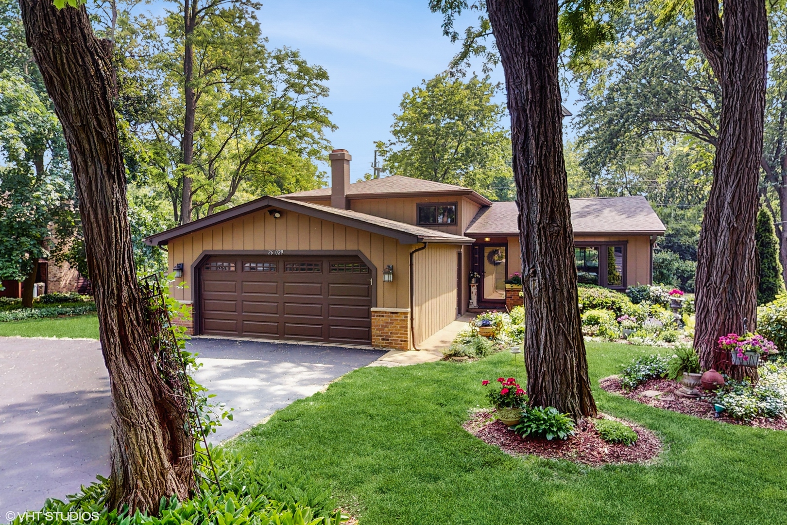 26W029 Hazel Lane, Wheaton, IL 60187