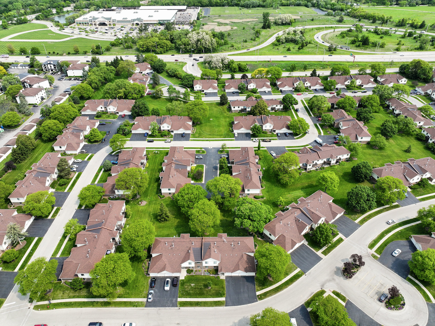 840 E Coach Road #8, Palatine, IL 60074