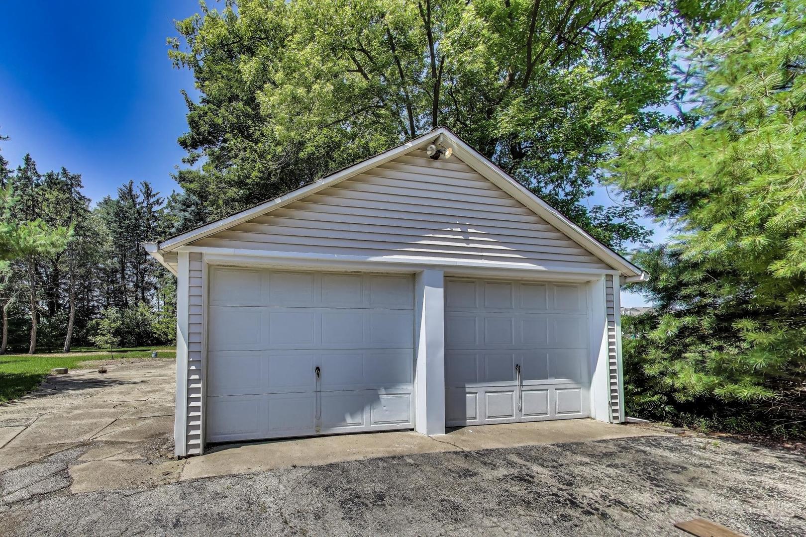 22118 N Prairie Road, Lincolnshire, IL 60069