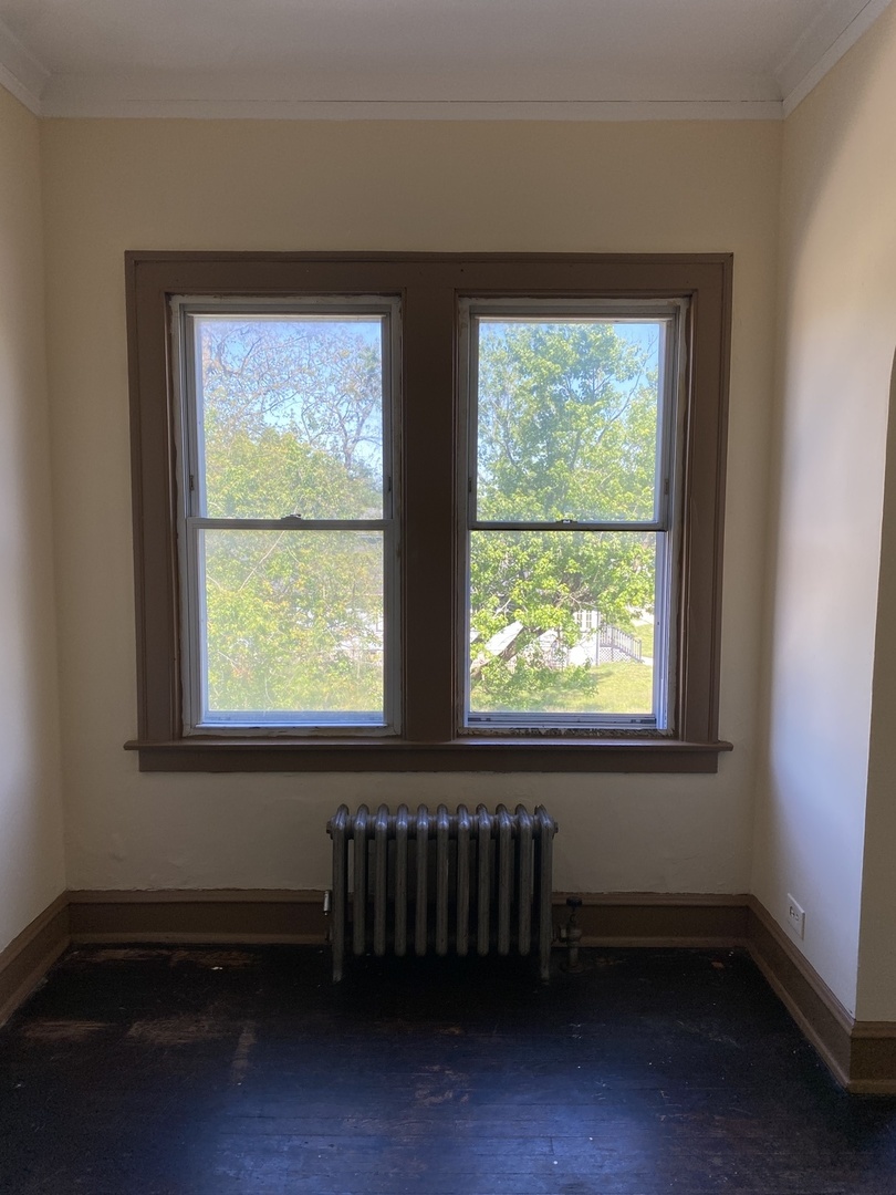 300 Waltham Street, Calumet City, IL 60409