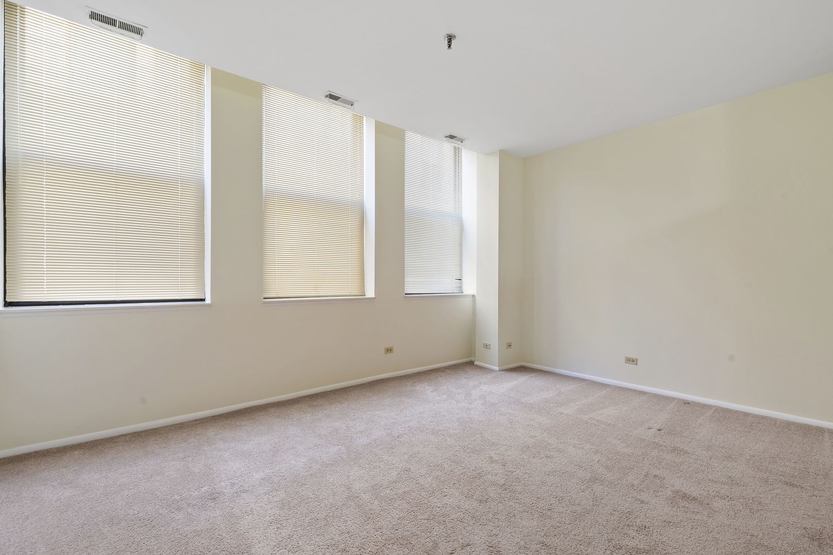 640 S Federal Street #609, Chicago, IL 60605
