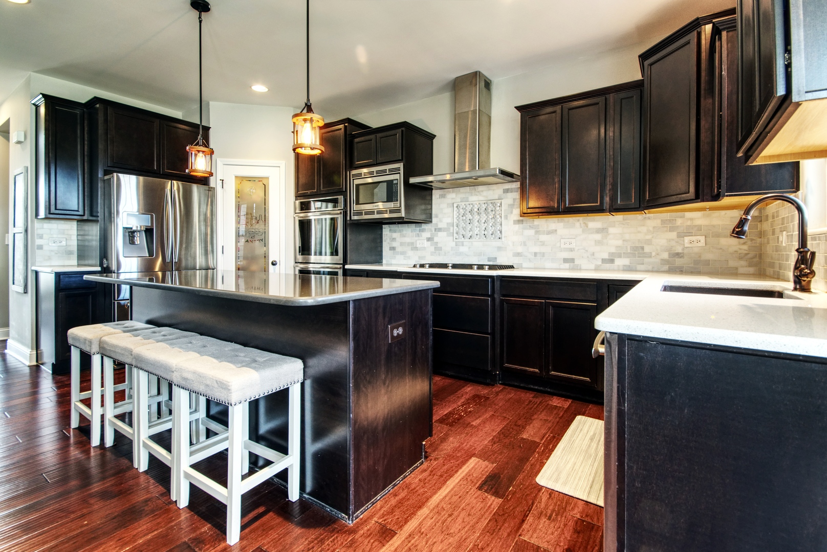 1472 S Saddlebrook Lane, Minooka, IL 60447