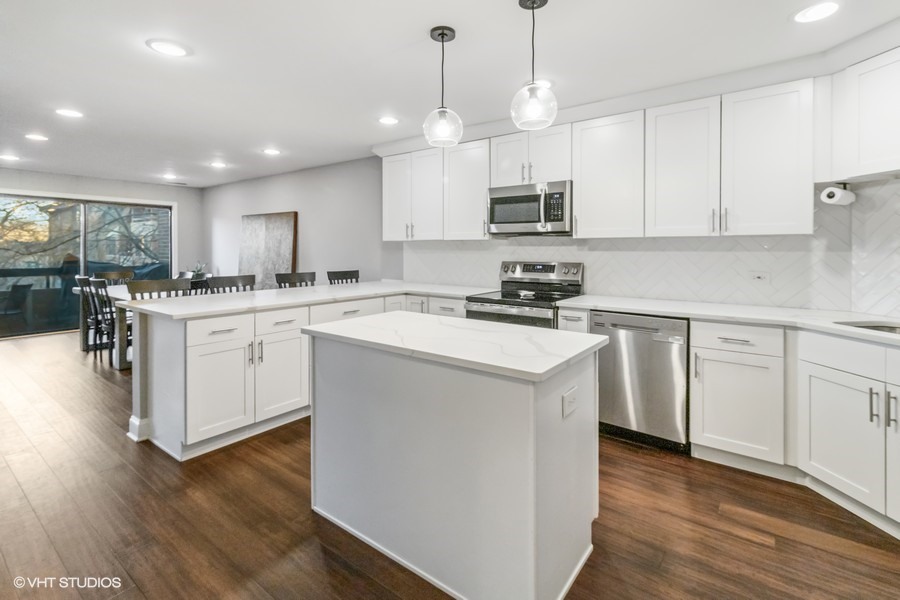 1401 Burr Oak Road #312B, Hinsdale, IL 60521