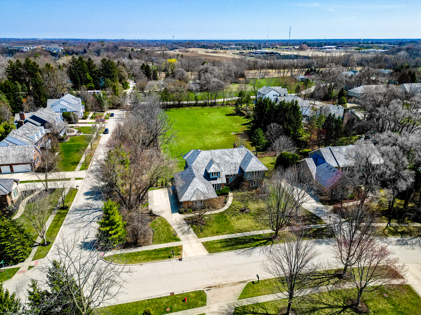1512 Sunnyview Road, Libertyville, IL 60048