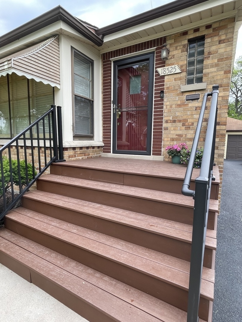 18525 Highland Avenue, Homewood, IL 60430