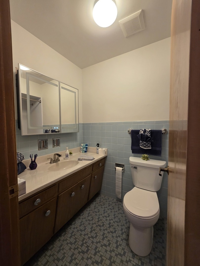 6124 W Berteau Avenue, Chicago, IL 60634