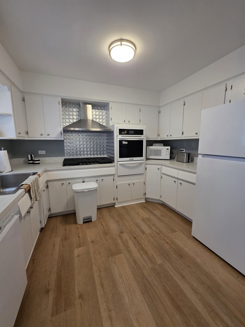 6124 W Berteau Avenue, Chicago, IL 60634