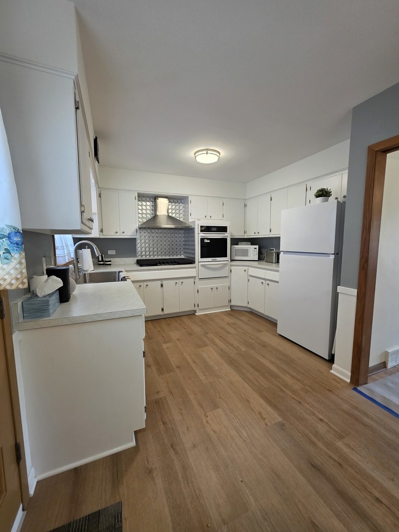 6124 W Berteau Avenue, Chicago, IL 60634