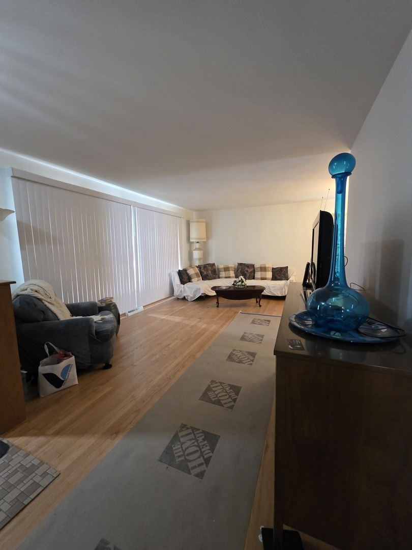 6124 W Berteau Avenue, Chicago, IL 60634