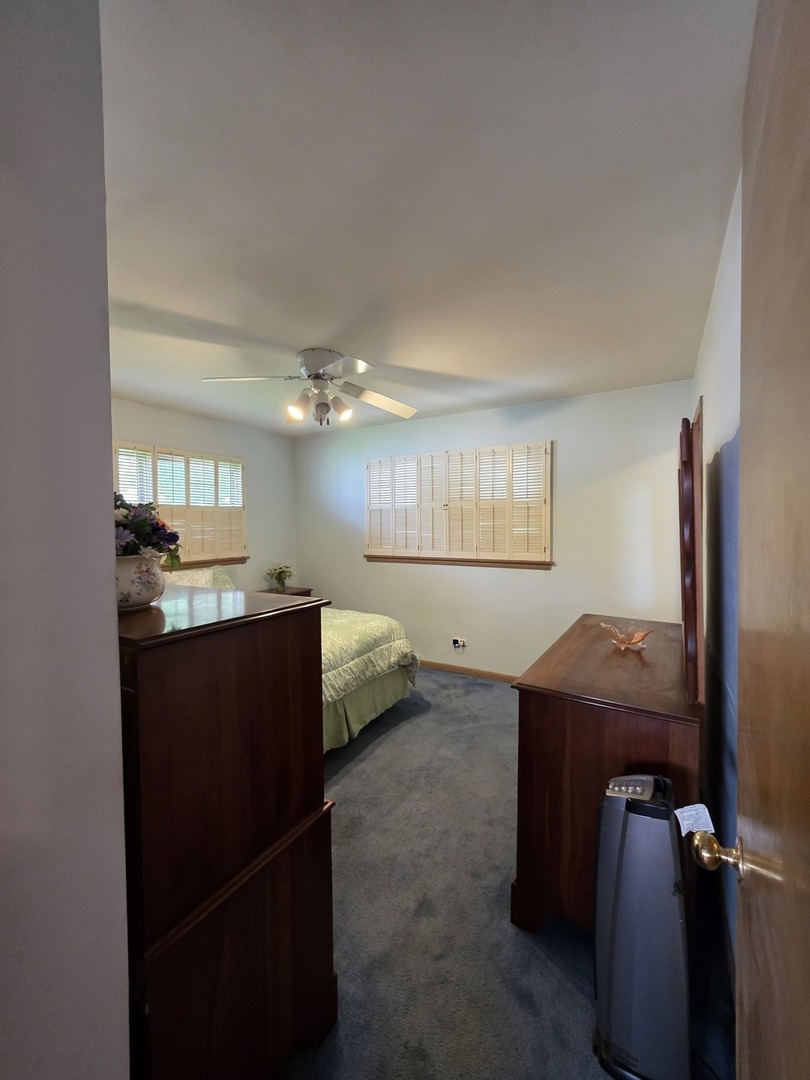 6124 W Berteau Avenue, Chicago, IL 60634